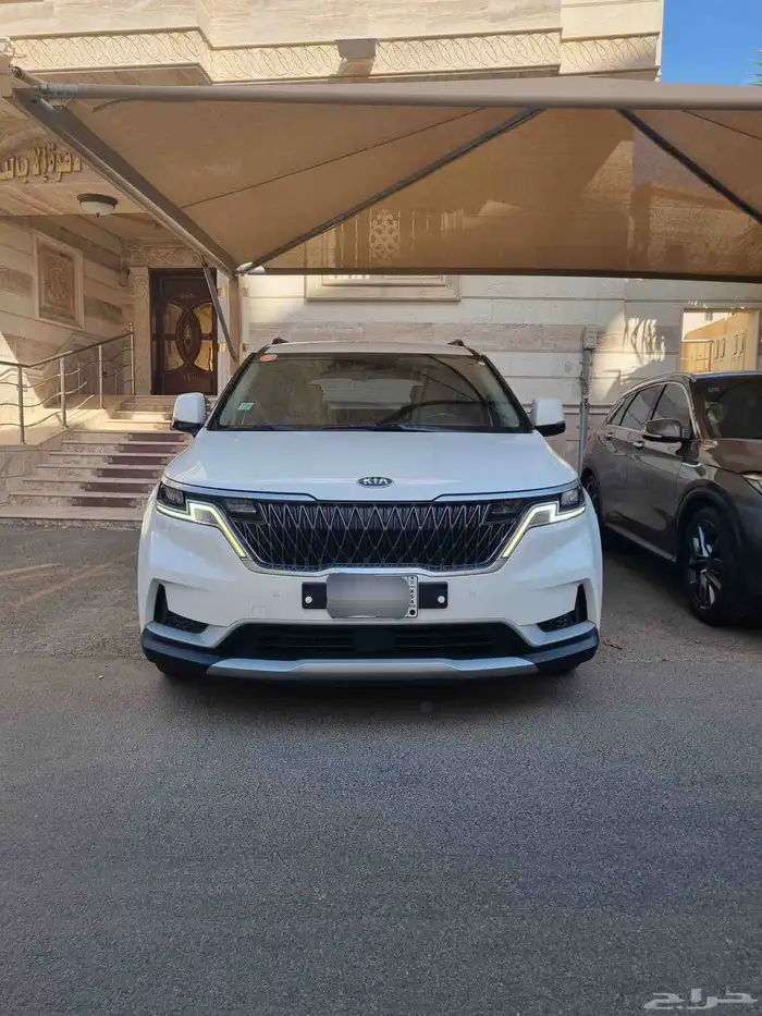 كيا كارنيفال ديزل 11 مقعد 2