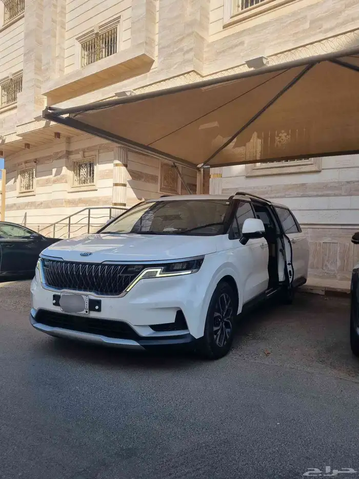 كيا كارنيفال ديزل 11 مقعد 1