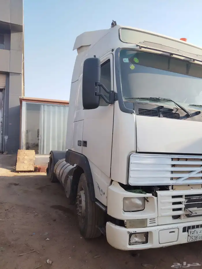 فولفو 2002 لبيع 2