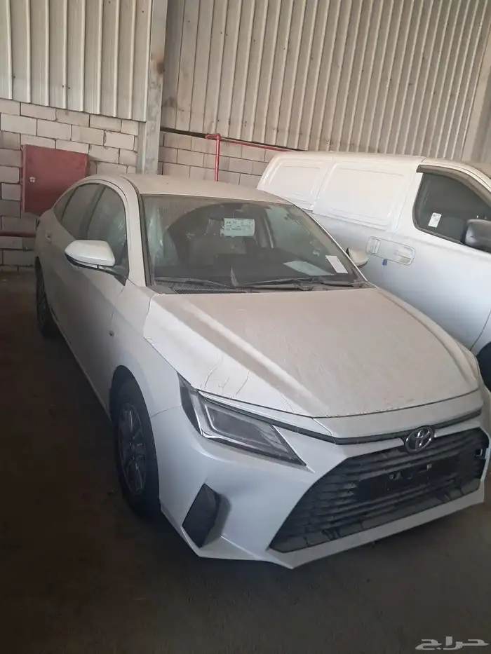 تويوتا يارس y استاندر بنزين اتوماتيك 2026 3