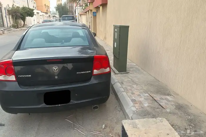 للبيع تشارجر 2010 0