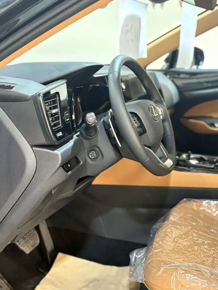 لكزس NX 350 الساير AA موديل 2025 5