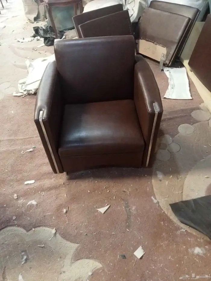 حرفين علي اعلي مستوي في عالم الاثاث تنجيد وتفصيل وستأئر 0