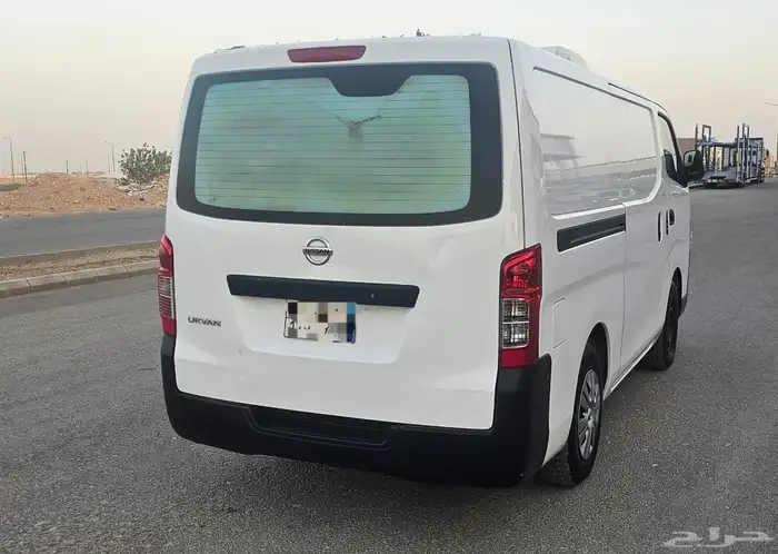 نيسان فان تبريد 2022 ديزل للبيع 4