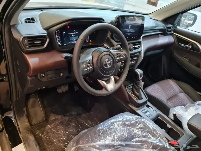 تويوتا اوربان كروزر GLX 2026 4