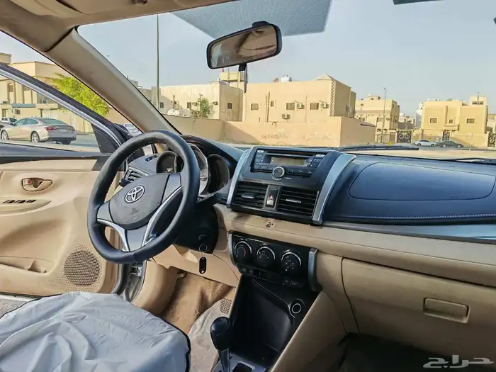 تويوتا يارس 2017 E 6