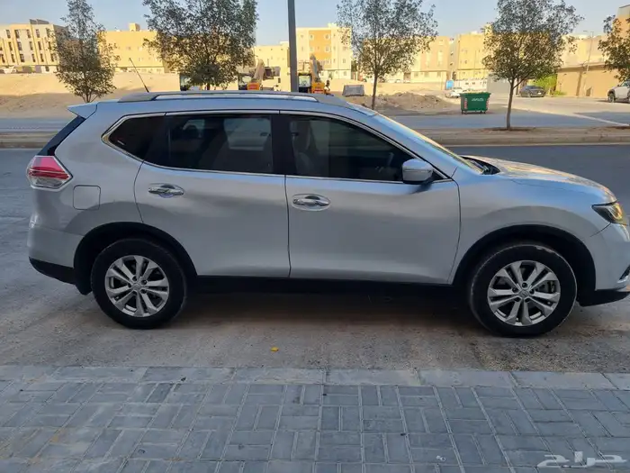 للبيع  نيسان إكس-تريل 2015 - دفع رباعي (4x4) 10