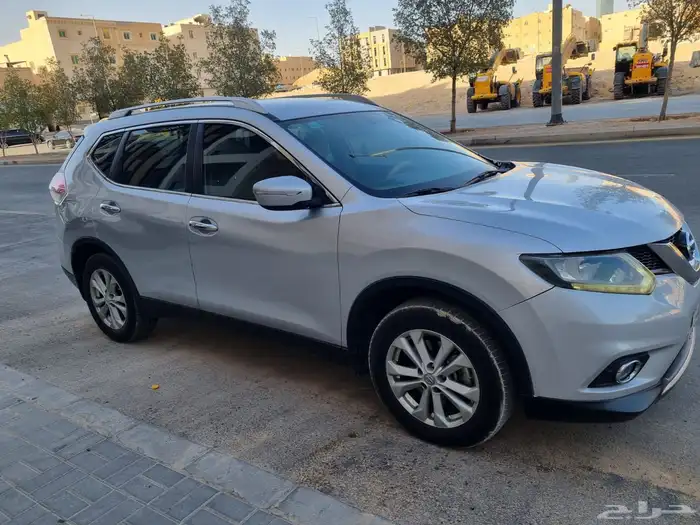 للبيع  نيسان إكس-تريل 2015 - دفع رباعي (4x4) 9