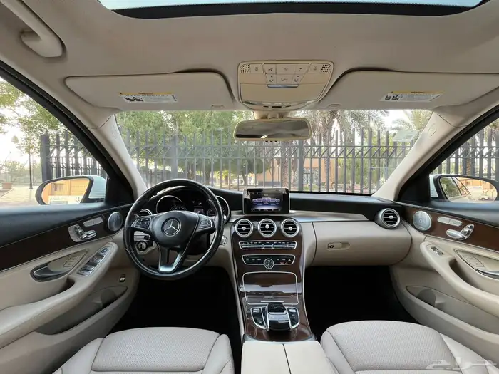 مرسيدس C300 2015 ( بحالة الوكالة ) 14