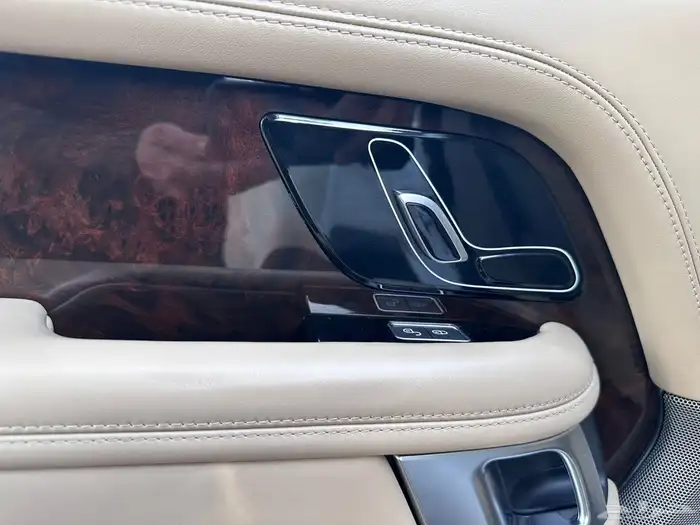 رنج روفر SE 2020 V6 ناغي 5