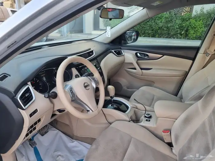 للبيع  نيسان إكس-تريل 2015 - دفع رباعي (4x4) 3