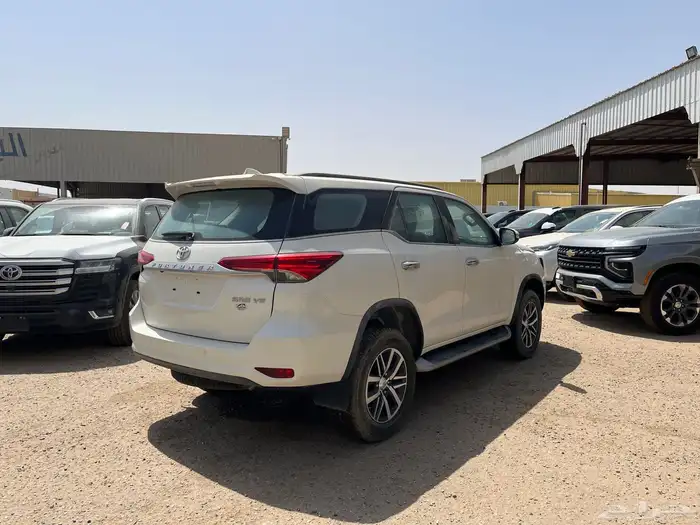 تويوتا فورتشنر Vx3 موديل 2017 جديد اصفار 2