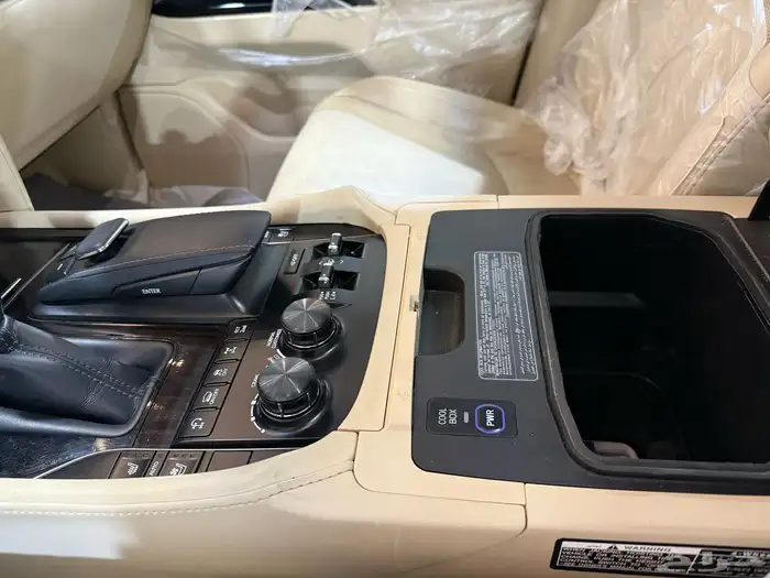 لكزس - LX570 - 2021 - مالك اول - سعودي فل ( بحالة الوكالة ) 7