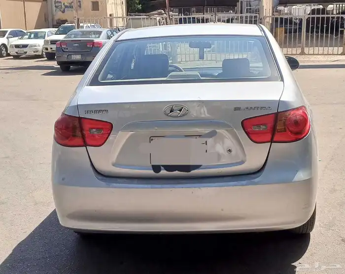 الينترا 2010 1