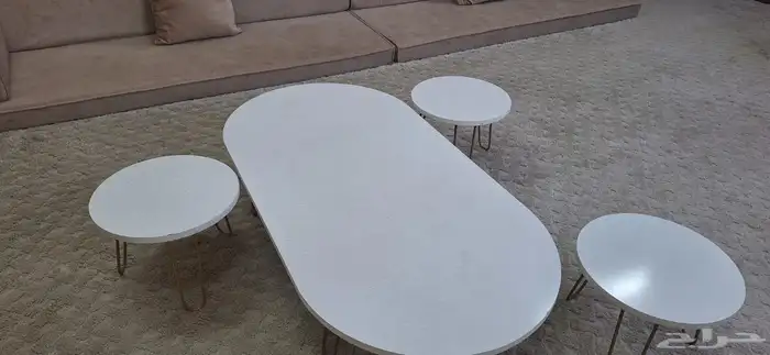 مجلس 3.75 في 4.5 مع سجاد مع طاولة ضيافة 0