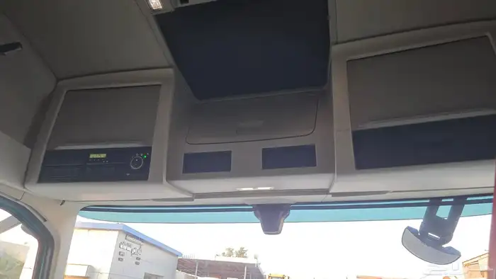 للبيع شاحنة فولفو حجم 460 موديل 2021 عداد قليل 12