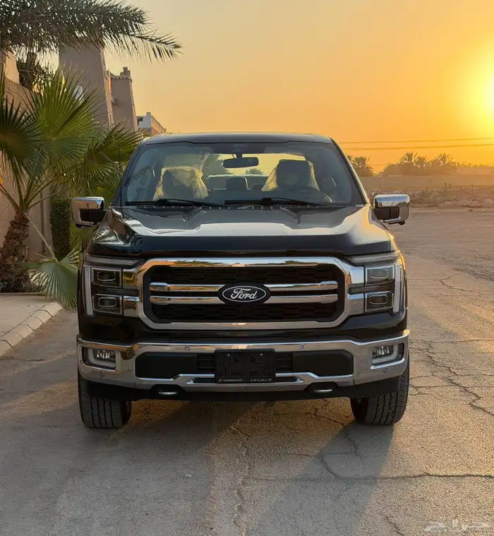 f150 LARIAT v8 اف 150 لاريت ((اصفار)) 2024 5