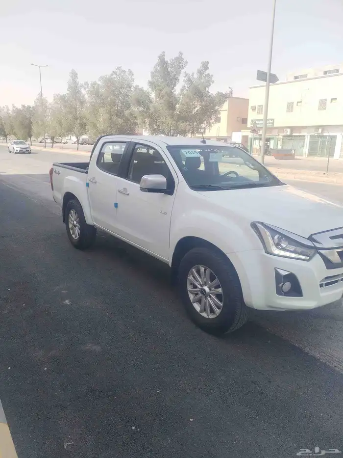 للبيع يسوزو موديل 2019 دبل 12