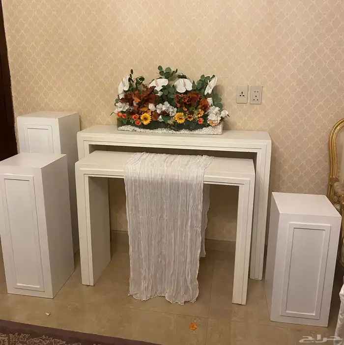 طاولة استقبال نظيفه استخدام يوم فقط 0