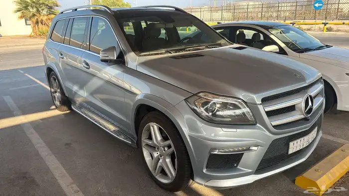 Mercedes GL500 4MATIC 5