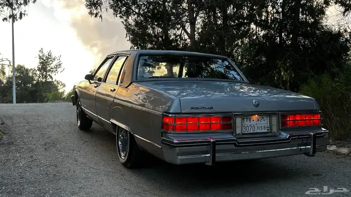 سياره كلاسيك نادره لإيجار 10