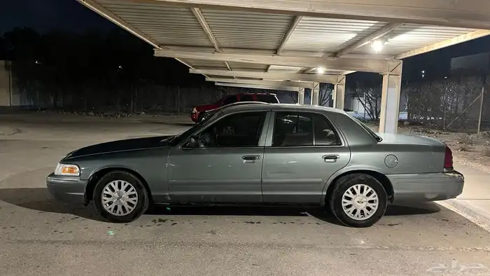 فورد فكتوريا للبيع 1