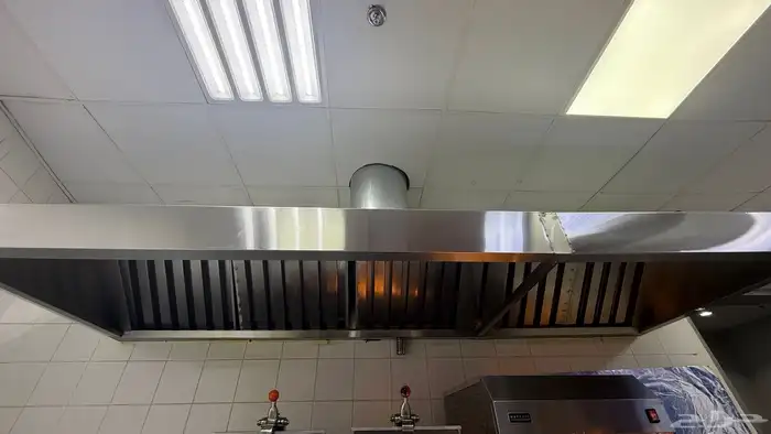 مطعم لتقبيل بجميع اغراضه الموضحه لكم في الصور 10