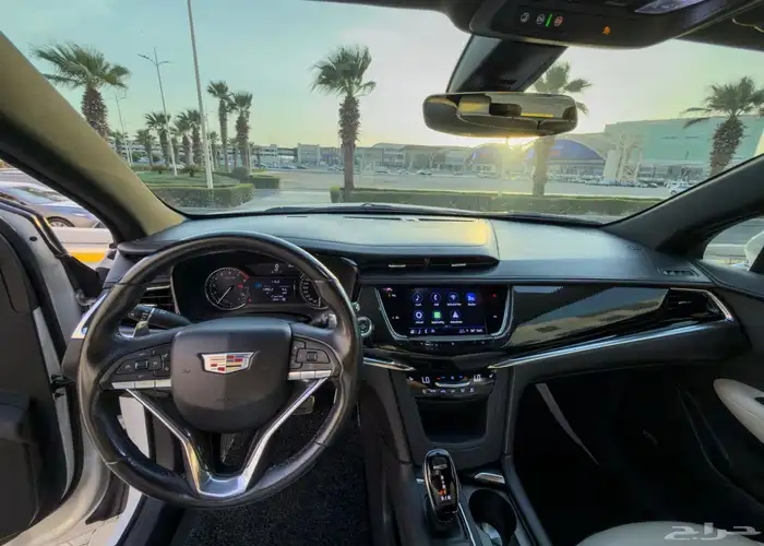 كاديلاك سعودي XT6 2021 قمة الفخامة مع لوحتها المميزه 8