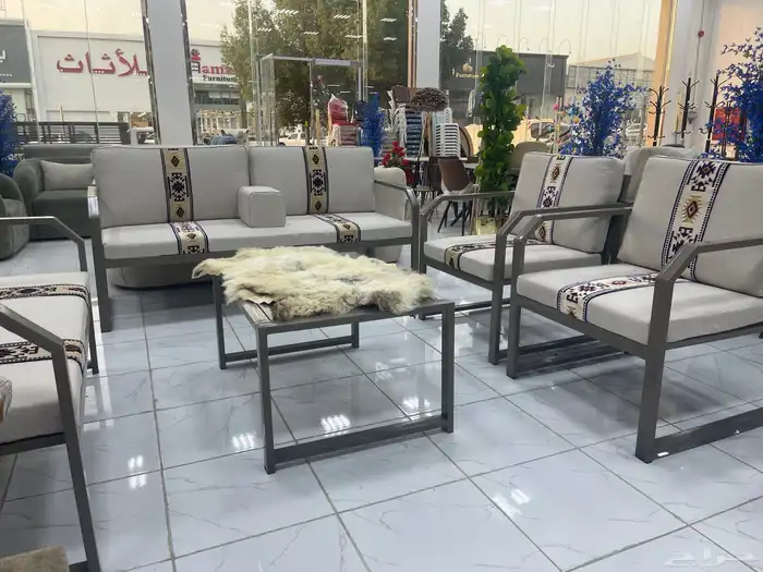 جلسات خارجية خشب وحديد وديكورات 1