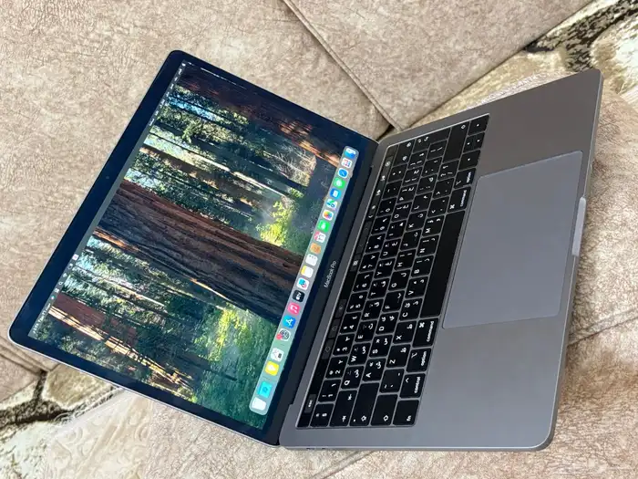 ماك بوك برو تاتش بار للبيع 4