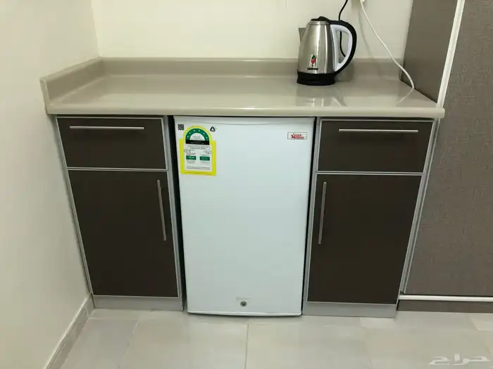 شقق عزاب مفروشة قرب الهيئة 1