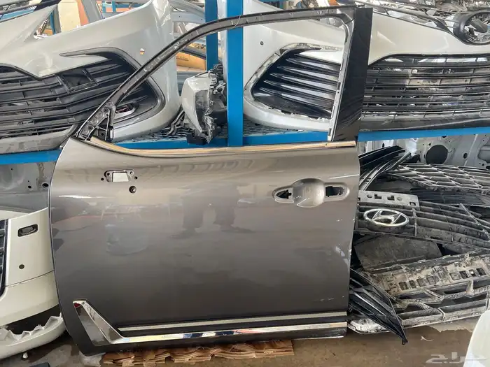 متوفر لدينا باب امامي يسار لكزز lx600. 0