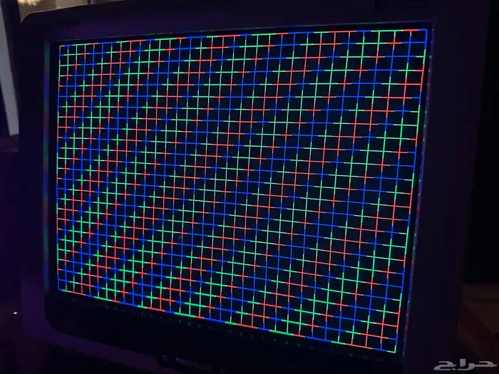 شاشة كمبيوتر قديمة CRT بحالة ممتازة Orange (صناعة سامسونج) 3