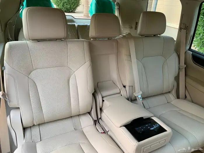 لكزس LX570 موديل 2019 بحالة الوكاله ممشى 78 الف تم البيع 32