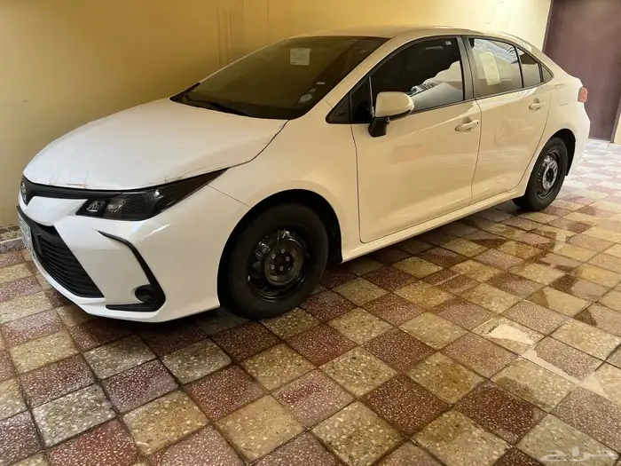 كورولا 2022 أبيض 1600 ماشي 55000 مثبت سرعة وحساسات 0
