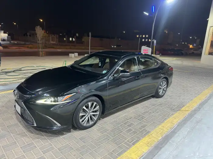 لكزس ES350 للبيع 1