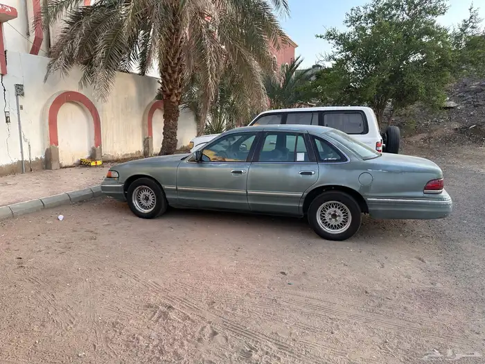 فورد فكتوريا للبيع تشليح فقط 3