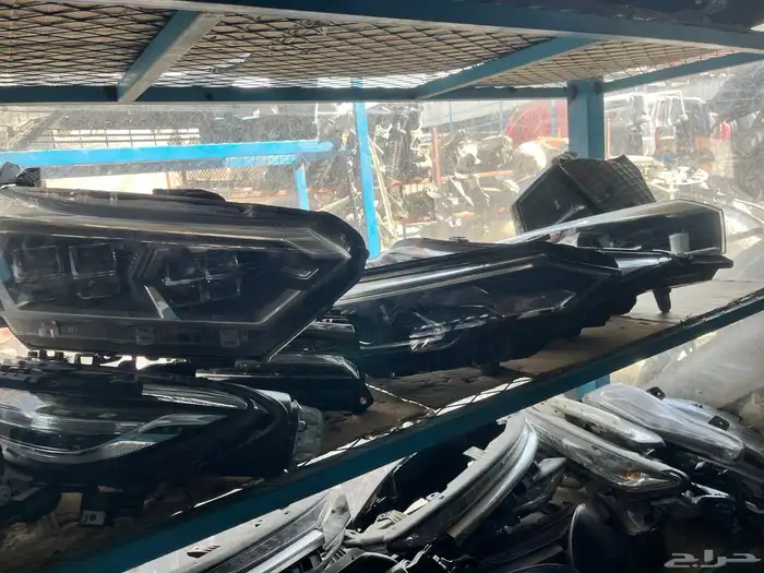 يوجد لدينا جميع قطع غيار السيارات المستعمله 17