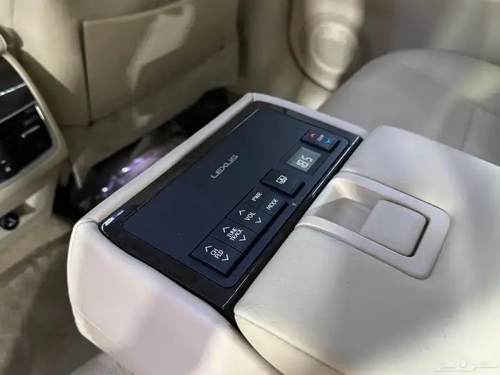 لكزس ES350 CC 2015 (( بحالة ممتازة )) 29