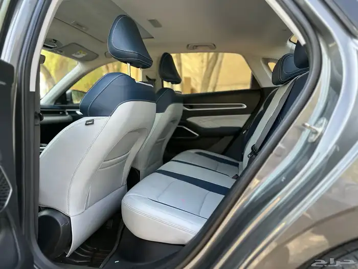 جيلي ايميجراند GEELY Emegrand 2024 فل 20
