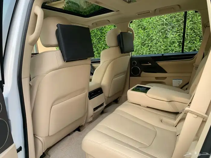 لكزس LX570 موديل 2019 بحالة الوكاله ممشى 78 الف تم البيع 26