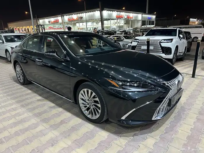 لكزس ES 350 موديل 2023 فل كامل DD نظيفة جدا 2