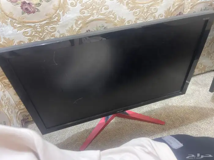 للبيع شاشه 165 فريم acer 2