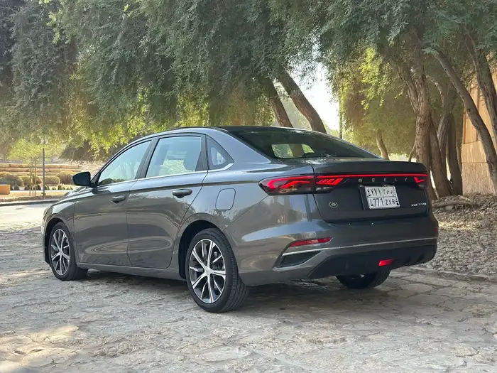 جيلي ايميجراند GEELY Emegrand 2024 فل 3