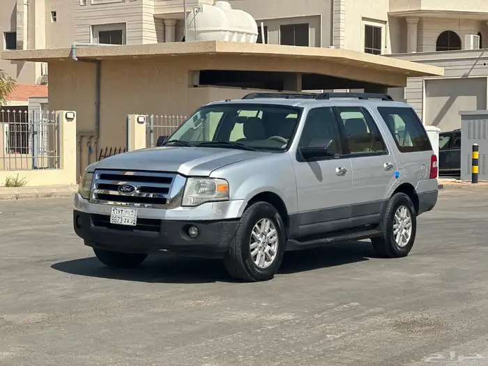 للبيع فورد اكسبيدشن 2013 نظيف 0