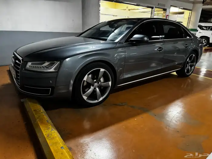 اودي A8 2015 V6 ماشيه 165 نظيفه جدا 0