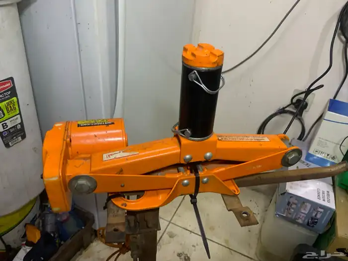 عفريتة ارضيه كهرباء 5 طن شبه الجديد 6