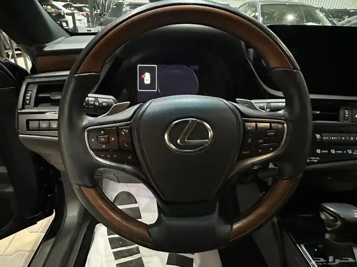 لكزس ES 350 موديل 2023 فل كامل DD نظيفة جدا 16