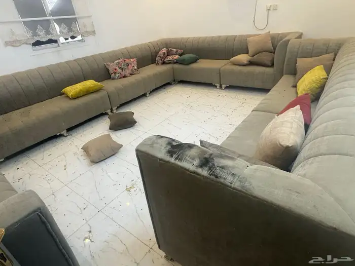 اثاث مستخدم مطبخ وكنب غرفه 1