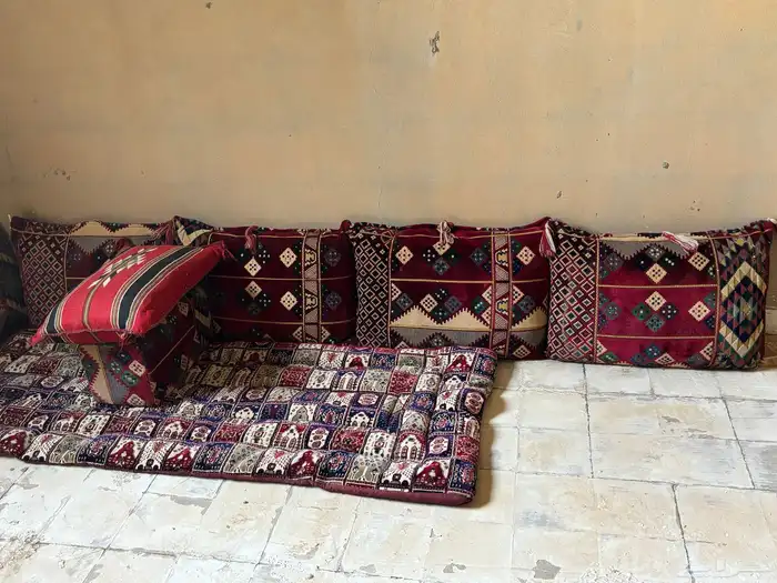 للبيع مساند 2